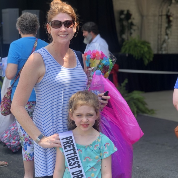 Meet your Posher, Lindsey - Picture 3 of 3